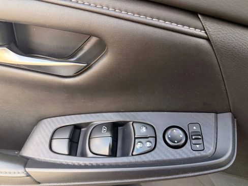 Used 2022 Nissan Sentra SV w/ All-Weather Package image 9