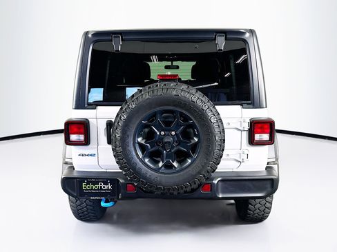 Used 2023 Jeep Wrangler Unlimited image 7