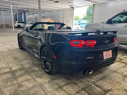 Used 2022 Chevrolet Camaro ZL1 image 4