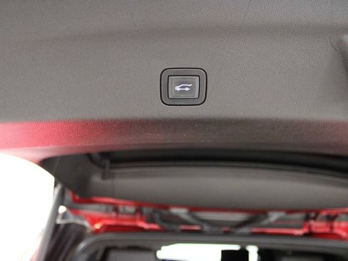 Certified 2023 Cadillac Escalade Sport Platinum image 13