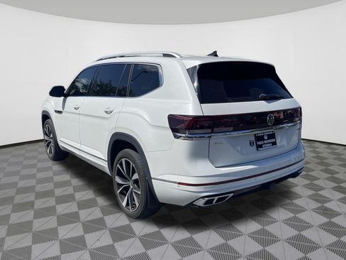 Used 2024 Volkswagen Atlas SEL Premium R-Line AWD/4WD image 5