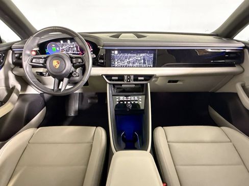 Certified 2024 Porsche Macan 4 Electric AWD/4WD image 11