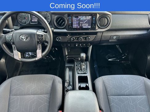 Used 2018 Toyota Tacoma TRD Sport RWD image 14