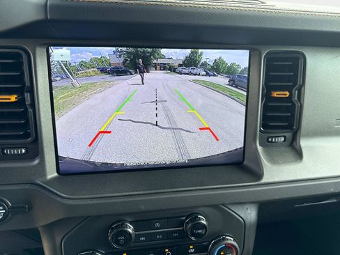 Used 2024 Ford Bronco Badlands w/ Sasquatch Package image 24