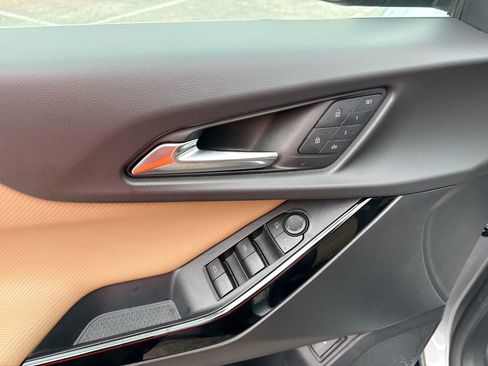 Used 2025 Chevrolet Equinox ACTIV w/ Safety and Technology Package image 15