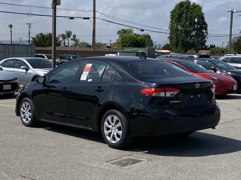 Used 2026 Toyota Corolla LE image 4