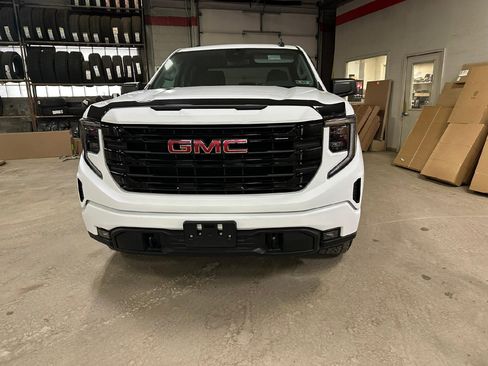 Certified 2023 GMC Sierra 1500 Elevation w/ X31 Off-Road Package image 2
