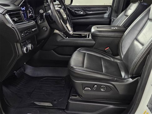 Used 2021 GMC Yukon Denali w/ Denali Premium Package image 23
