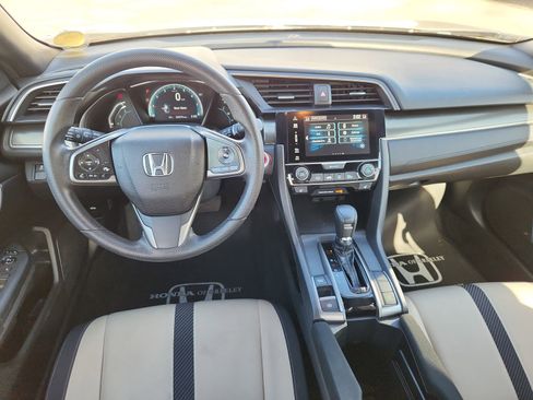 Used 2018 Honda Civic EX image 10