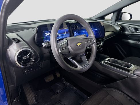 Used 2025 Chevrolet Equinox EV LT image 20
