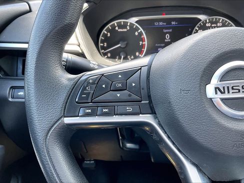 Used 2020 Nissan Altima 2.5 S FWD image 23