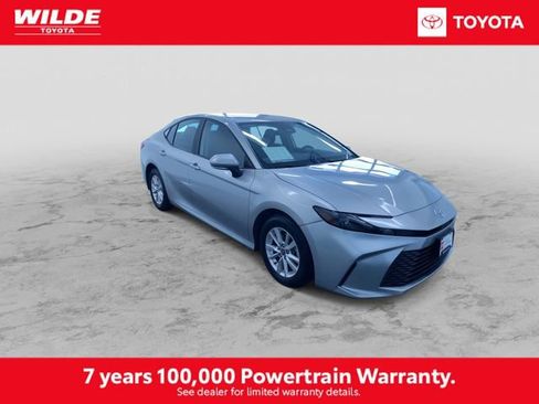 Certified 2025 Toyota Camry LE image 3