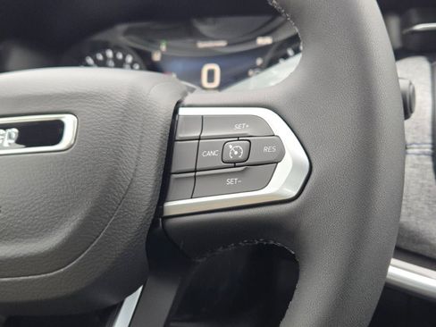 New 2026 Jeep Compass Latitude image 30