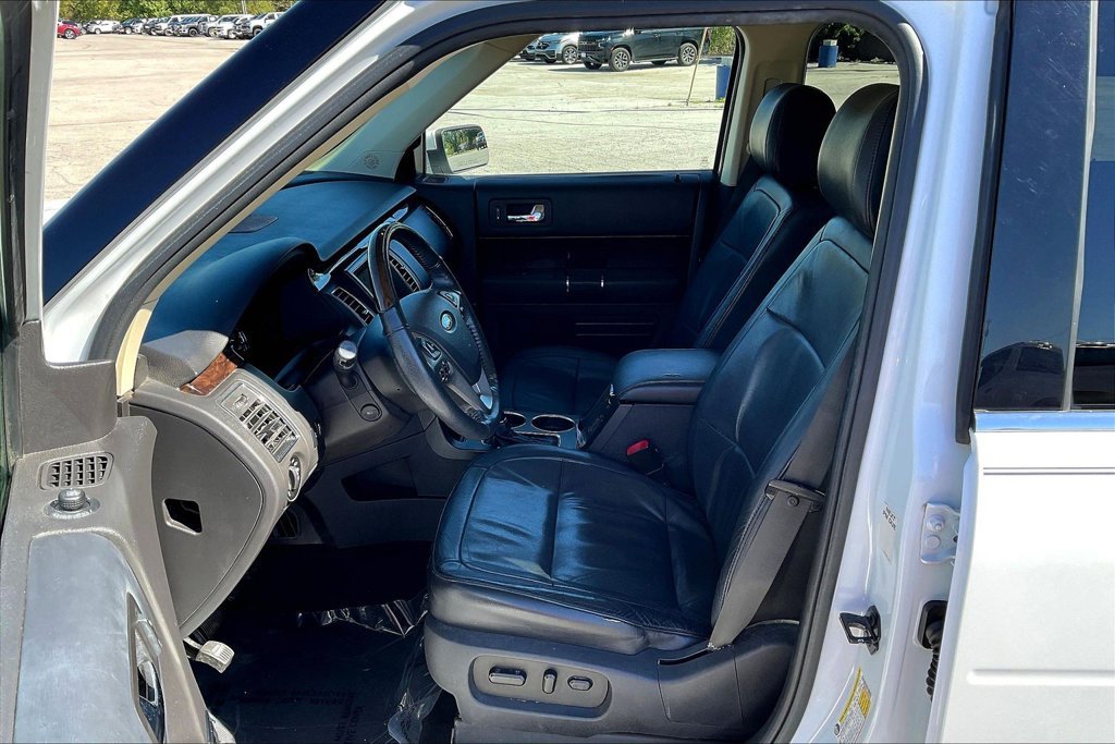 Used 2019 Ford Flex Limited FWD image 22