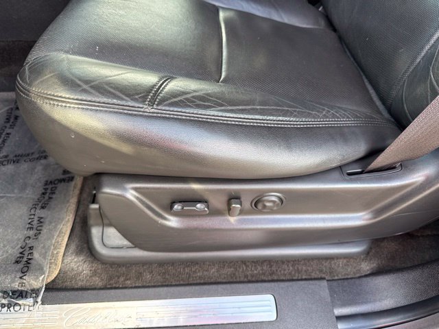 Used 2013 Cadillac Escalade Premium AWD/4WD image 25