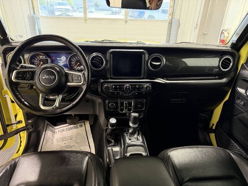 Used 2023 Jeep Wrangler Unlimited Sahara AWD/4WD image 10