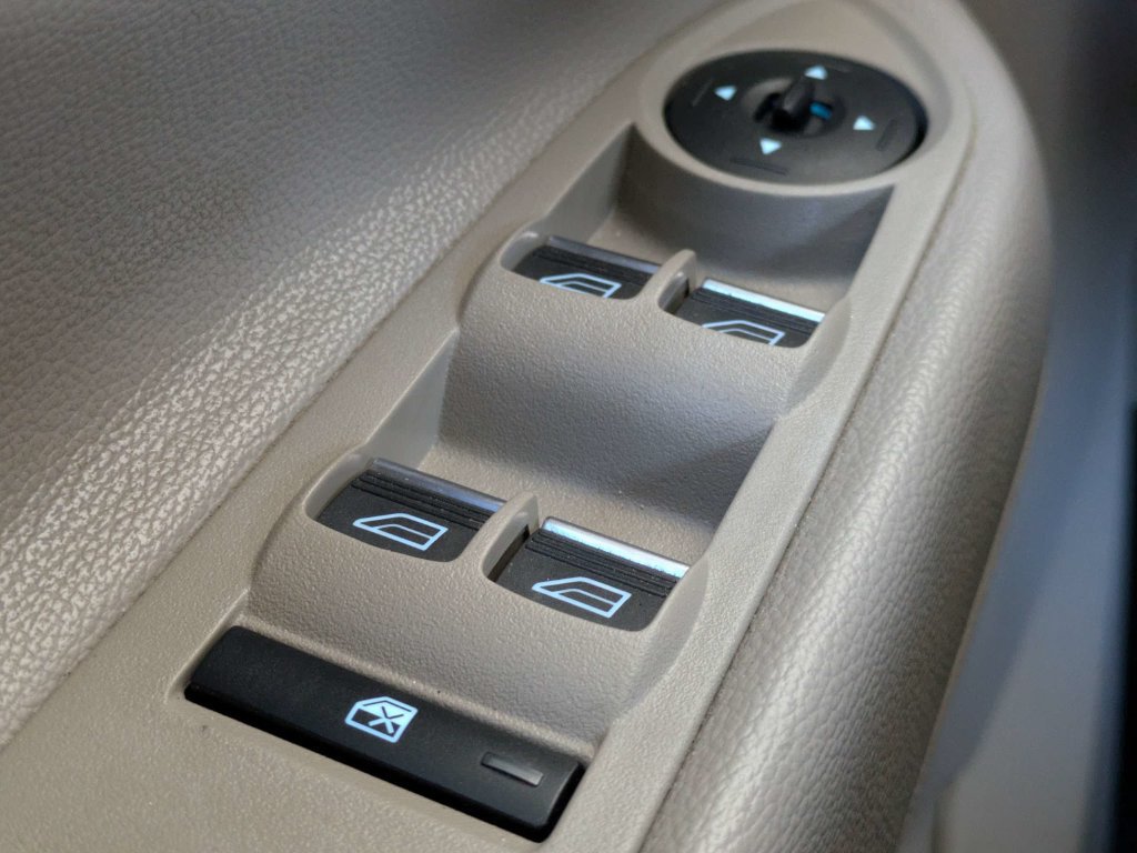 Used 2019 Ford Escape Titanium FWD image 51