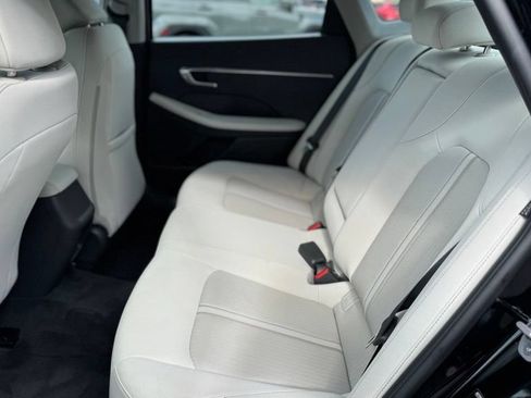 Used 2023 Hyundai Sonata SE FWD image 22