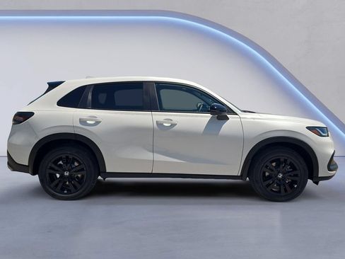 New 2027 Honda HR-V Sport image 7