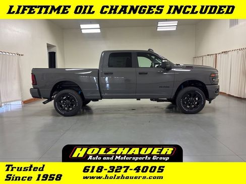 New 2026 RAM 2500 Big Horn AWD/4WD image 1