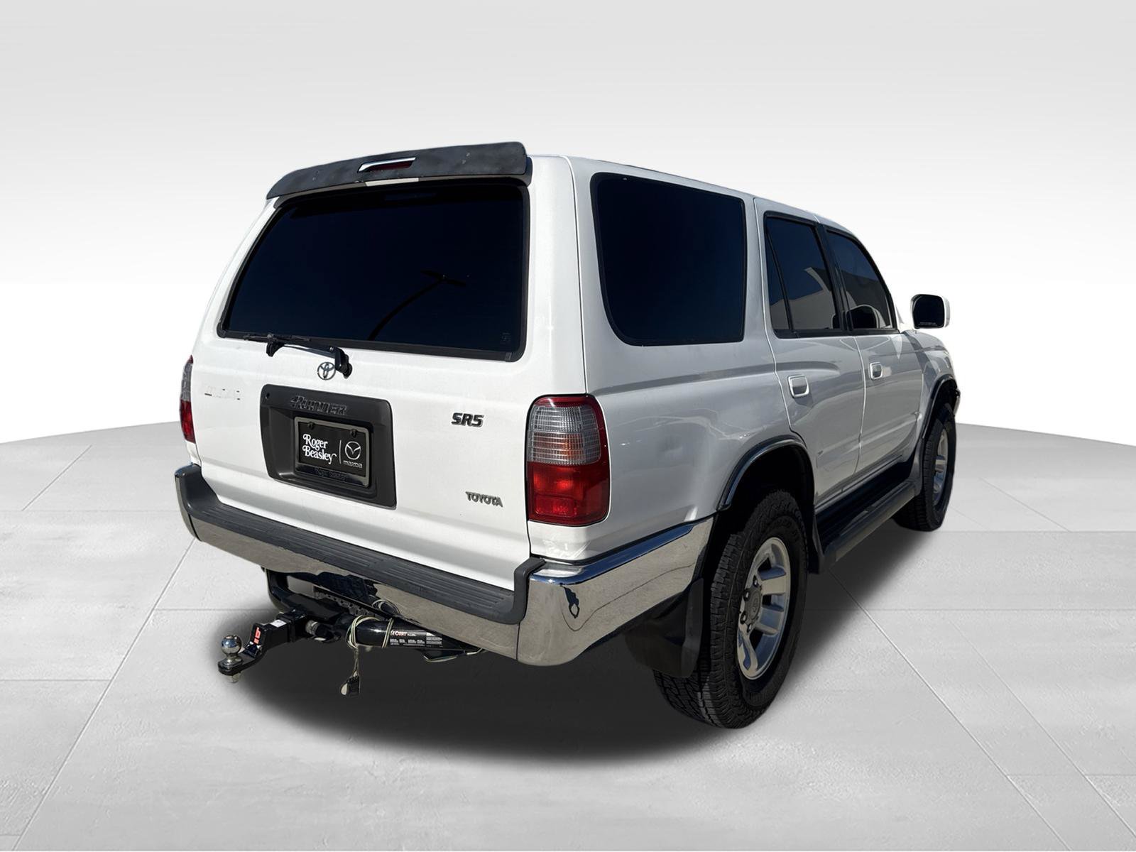 Used 2000 Toyota 4Runner SR5 RWD image 5