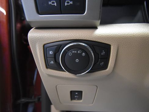Used 2017 Ford F150 Lariat w/ Equipment Group 502A Luxury AWD/4WD image 10