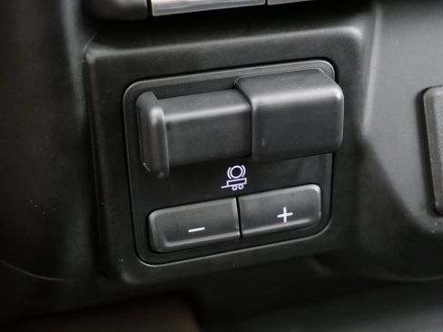 Used 2021 GMC Sierra 1500 Denali w/ Denali Ultimate Package AWD/4WD image 32
