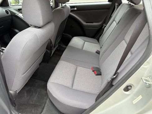 Used 2004 Toyota Matrix XR FWD image 10