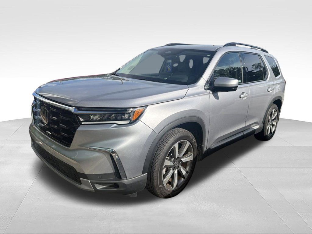 Used 2025 Honda Pilot Elite 360° Tour