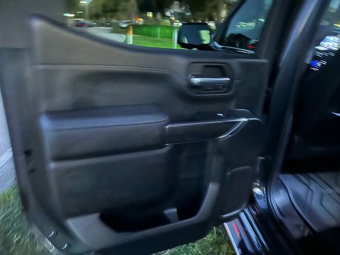 Used 2019 Chevrolet Silverado 1500 LTZ w/ LTZ Plus Package image 32