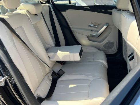 Used 2022 Mercedes-Benz A 220 4MATIC image 21