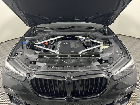 Used 2021 BMW X5 xDrive40i w/ M Sport Package AWD/4WD image 20