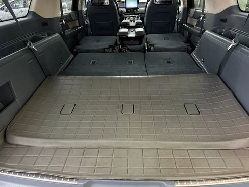 Used 2018 Lincoln Navigator L Black Label image 15