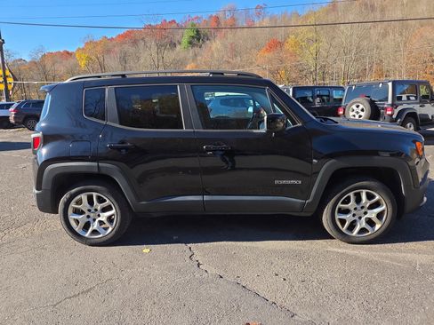 Used 2015 Jeep Renegade Latitude w/ Popular Equipment Group image 2
