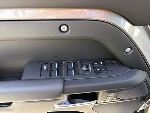 Certified 2025 Land Rover Defender 110 S image 10