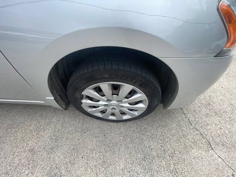 Used 2015 Nissan Sentra S FWD image 8