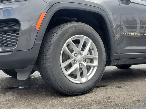 Used 2024 Jeep Grand Cherokee Laredo X w/ Luxury Tech Group I image 8