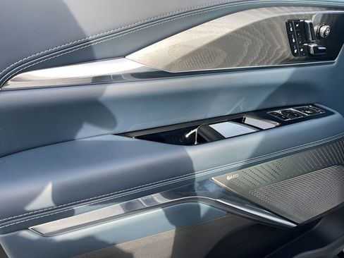 New 2025 Cadillac Escalade IQ Sport 2 AWD/4WD image 25