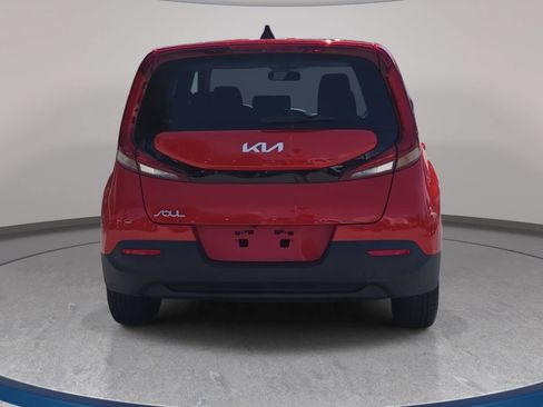 Used 2022 Kia Soul LX FWD image 6