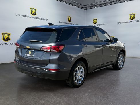 Used 2022 Chevrolet Equinox LS FWD image 5