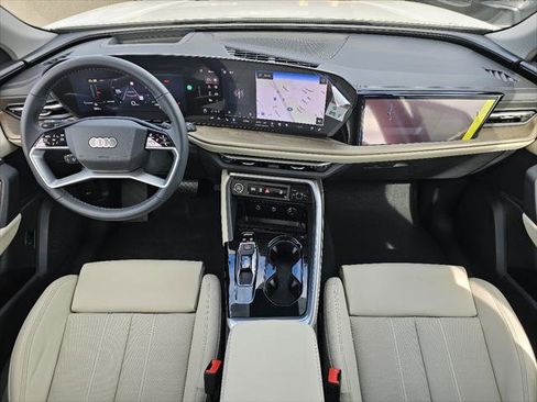 New 2025 Audi Q5 Prestige image 4