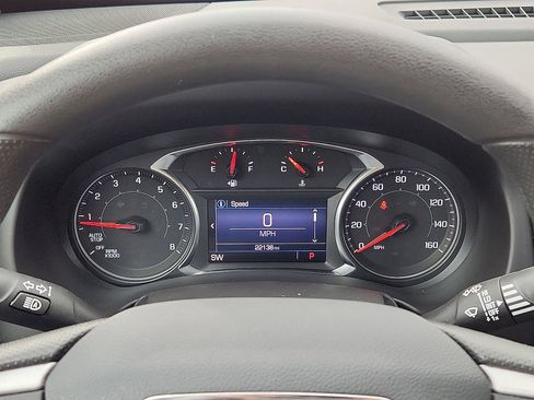 Certified 2022 GMC Terrain SLE w/ Driver Convenience Package image 13