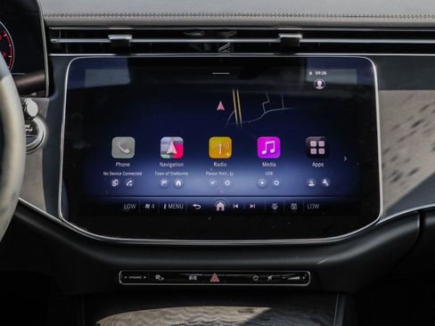 New 2025 Mercedes-Benz E 450 4MATIC All-Terrain Wagon image 9