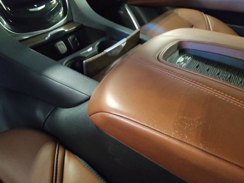 Used 2016 Cadillac Escalade ESV Premium image 26