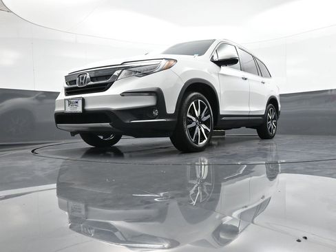 Certified 2022 Honda Pilot Touring image 30