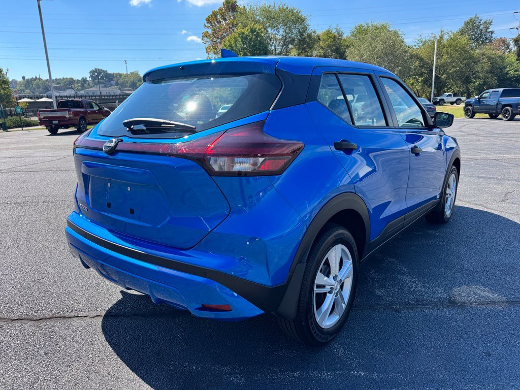 Certified 2025 Nissan Kicks Play S FWD image 8