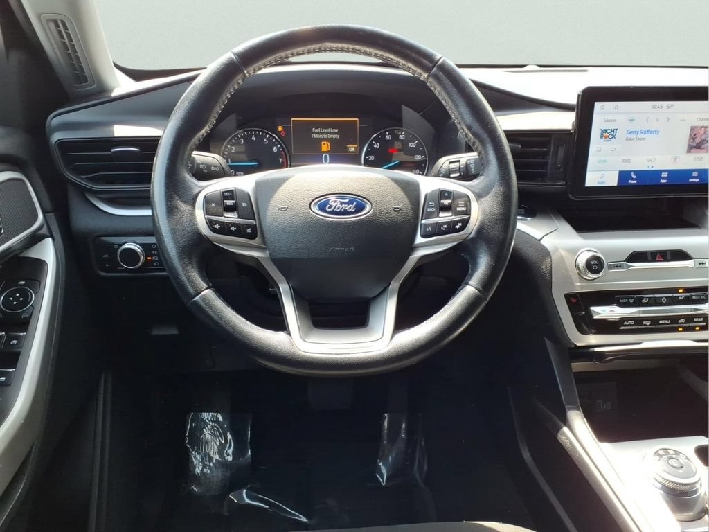 Used 2022 Ford Explorer XLT AWD/4WD image 15
