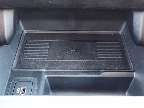 Used 2026 Land Rover Range Rover Velar S image 18