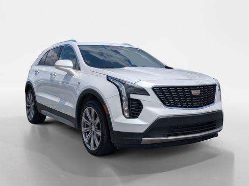 Used 2019 Cadillac XT4 Premium Luxury w/ Driver Assist Package FWD image 2