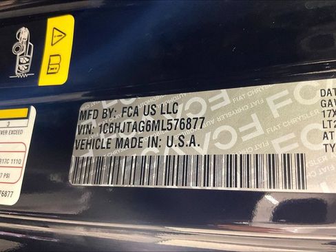 Used 2021 Jeep Gladiator Sport AWD/4WD image 39